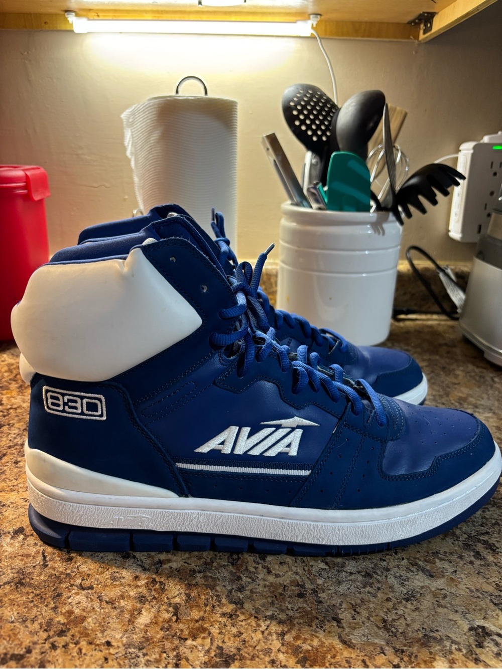 Avia 830 Men's High-Top Athletic Shoes in Royal Blue and White.
